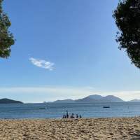 Longe-côte - marche sportive en mer sur la plage de Repulse Bay
